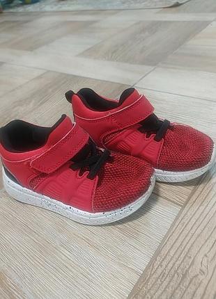 Кросовки primark