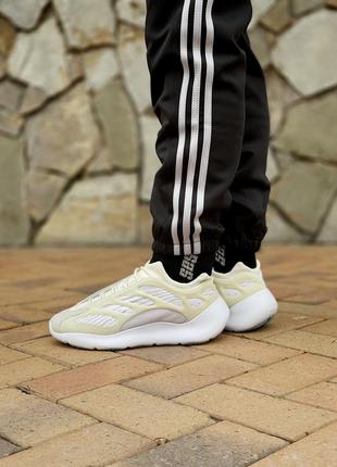 Кроссовки adidas yeezy boost 700 v3 white 37-38-39-40-41-42-43-44-454 фото