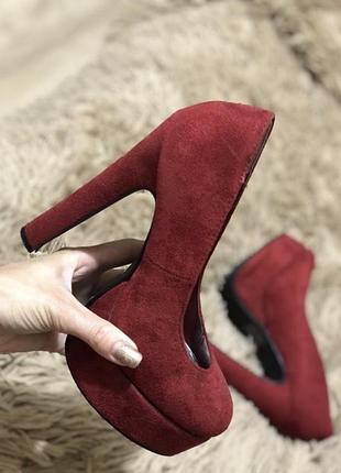 Туфлі червоні