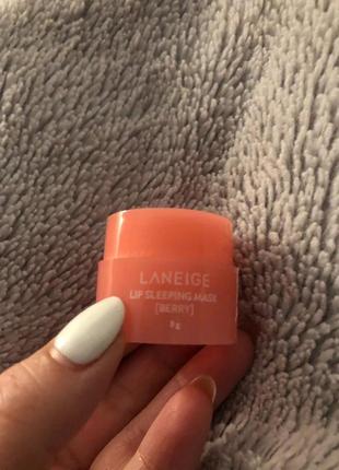 Ночная маска для губ