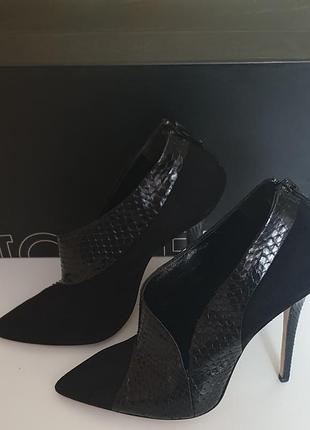 Iceberg ботильйони