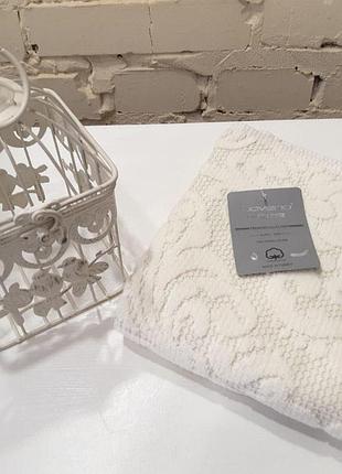 Красивий махровий жакардовий рушник 46х70 см