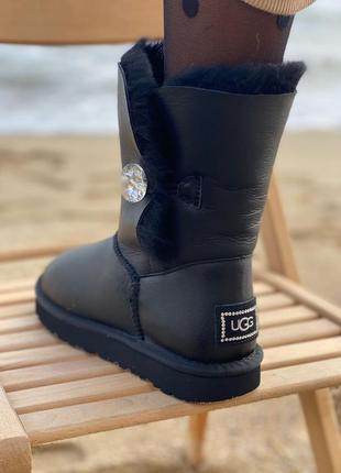 Ugg short bailey button leather, угги чёрные женские зимние с мехом6 фото