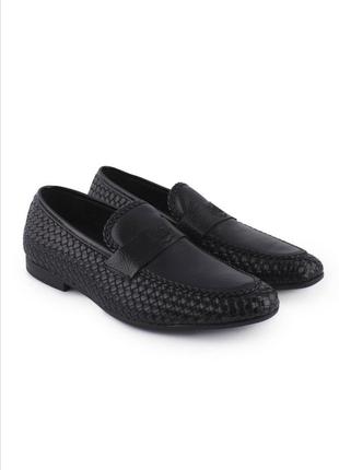 Мужские черные туфли из эко-кожи на каблуке