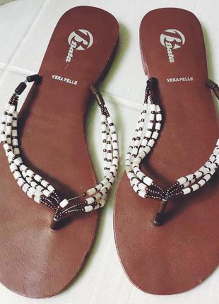 Шкіряні шльопанці bata