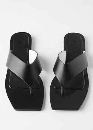 Шльопанці zara кожзам чорні