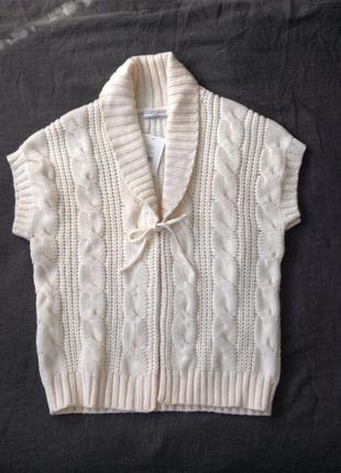 Жилет з вовни мериноса. слонова кістка. новий.