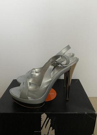 Босоножки casadei 39р