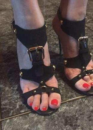 Эффектные босоножки fiona mcguinness оригинал , 38 размер