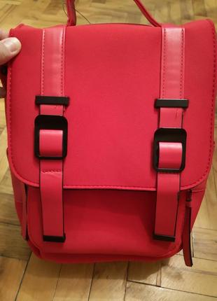 Рюкзак червоний