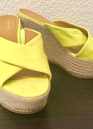 Шльопанці nine west америка