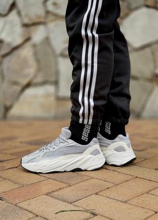 Классные трендовые мужские кроссовки adidas yeezy boost 700 v2 static светло-серые5 фото