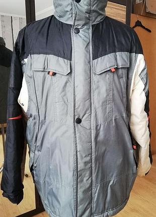 (пог 71 см.)большая  качественная  мужская куртка.