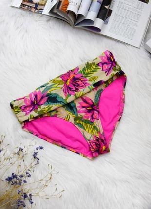 Бежевые плавки цветочный низ от купальника