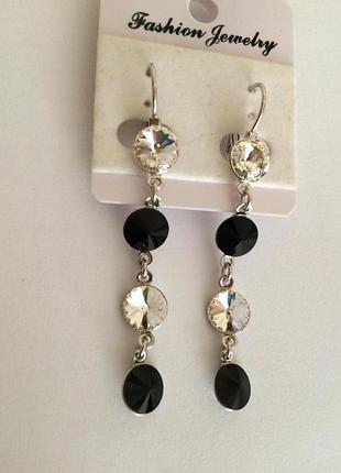 Длинные серьги камни