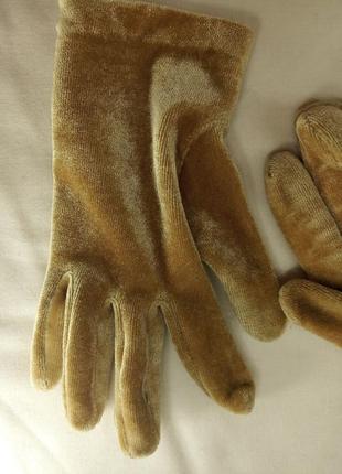 Оксамитові рукавички на маленьку ручку велюрові пісочного кольору бежеві4 фото