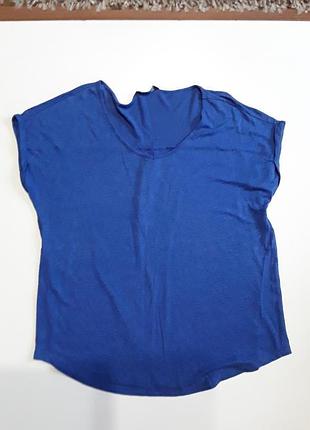 Фірмова футболка