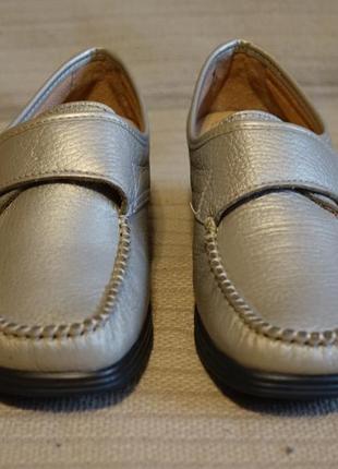 Комфортні шкіряні туфлі закриті сріблястого кольору stile di vita швейцарія 36 р.2 фото