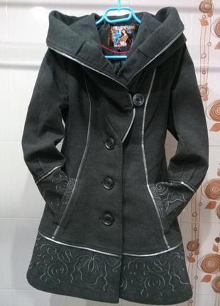 Пальто с капюшоном mila nova размер s2 фото