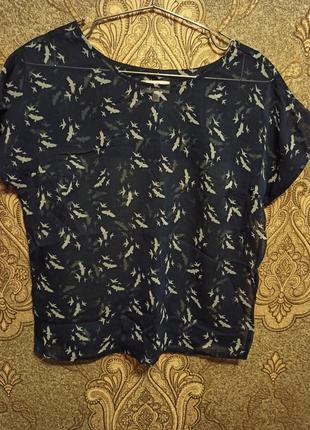 Футболка. топ на майку