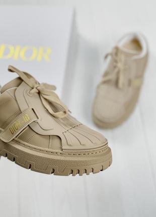 Кроссовки  женские  демисезон