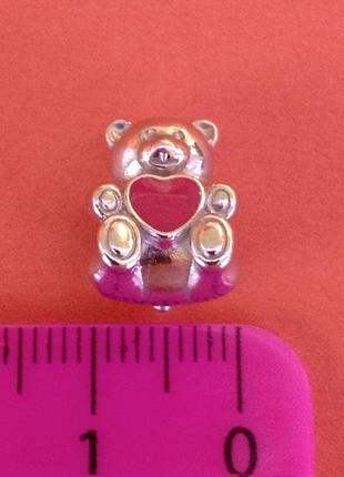 Серебряный шарм для браслетов в виде мишка с сердечком3 фото