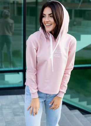 Трендовый худи с вышивкой