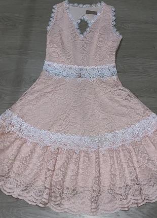 Літній сарафан з відкритою спиною