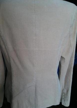 Бежевый вел актовый пиджак8 фото