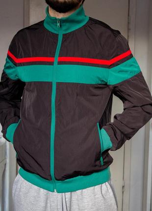 Вінтажна вітровка urban classics