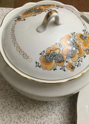 Набір вінтажній посуду з супницею з 6 предметів