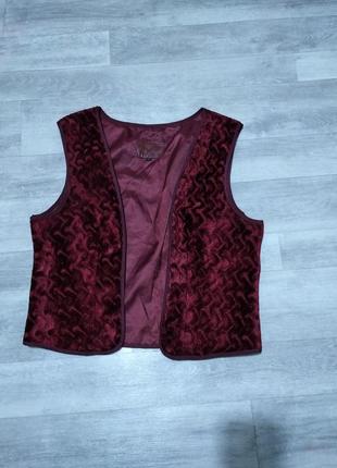 Жилетка