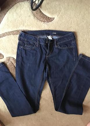 Джинсы