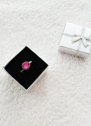 Серебряное кольцо с розовым камнем размер 16 16,5