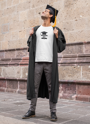 Футболка с принтом для выпускников (все размеры)