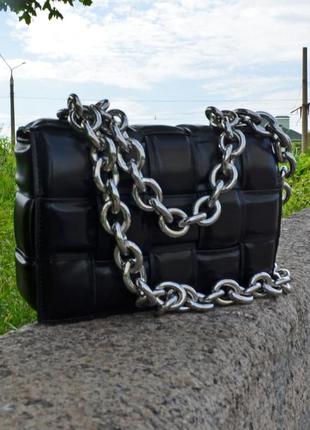 Стильная сумка bottega veneta  черная6 фото