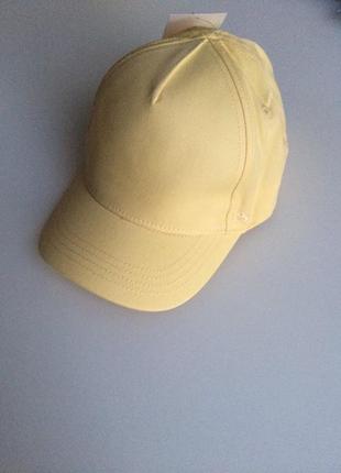 H&m жовта кепка на 2-4 рочки2 фото