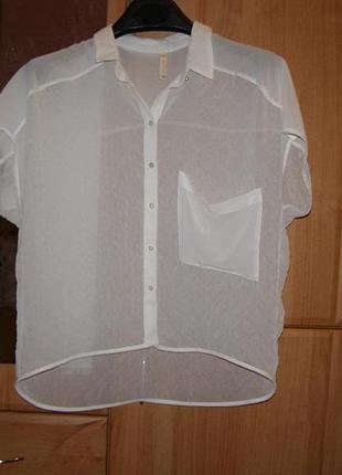 Шифонова біла коротка блуза bershka, розмір м-l