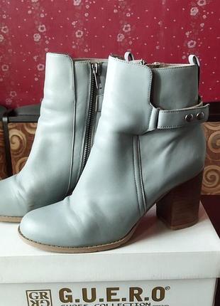 Кожанные демисезонные полусапожки,р.39 фирмы "wera stockholm"