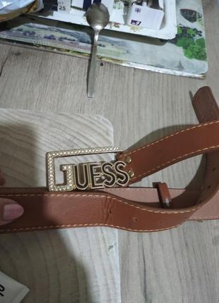 Крутой трендовый пояс в стиле этого года с пряжкой guess5 фото