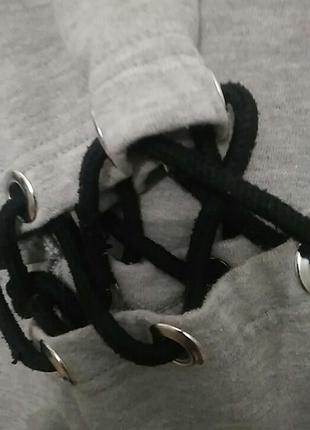 Фирменный свитшот оверсайз,шикарного качества ,отстегивающие рукава