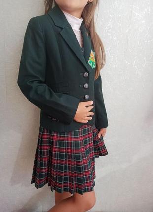 Пиджак школьный ,зеленый на рост 128- 1341 фото