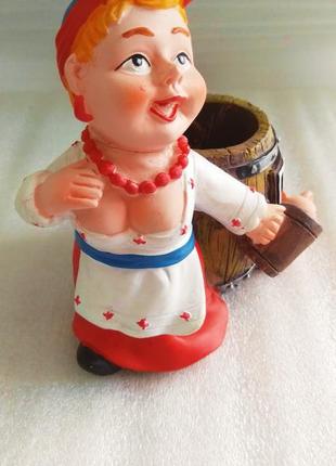 Статуетка, підставка для ручок. 2