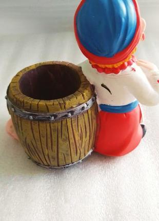 Статуетка, підставка для ручок. 3