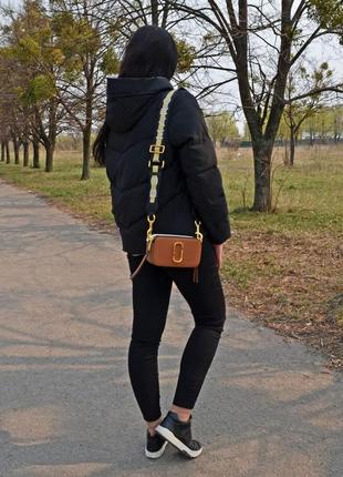 Стильная сумка marc jacobs snapshot коричневая6 фото