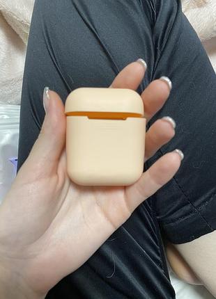 Чехол на airpods