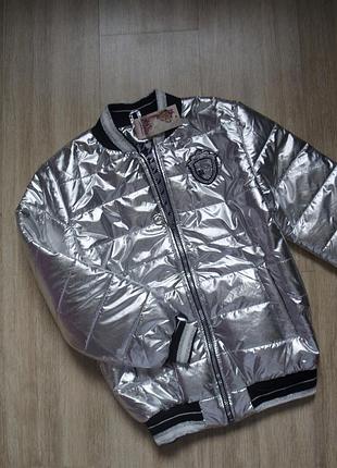 Нова дуже стильна куртка на замку сезон весна-осінь на дівчинку