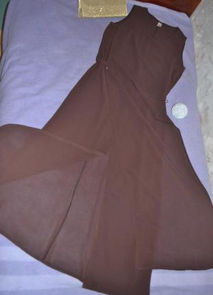 Шоколадное крепдешиновое платье -миди с  разрезом впереди2 фото
