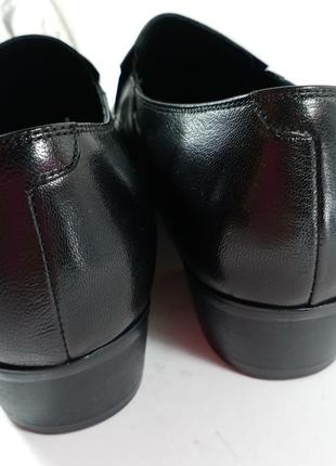 Aiciberllucci класичні туфлі шкіра каблук розміри:41,42,43,44,457 фото