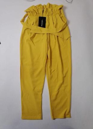 Горчичные узкие брюки с завязками prettylittlething uk-106 фото